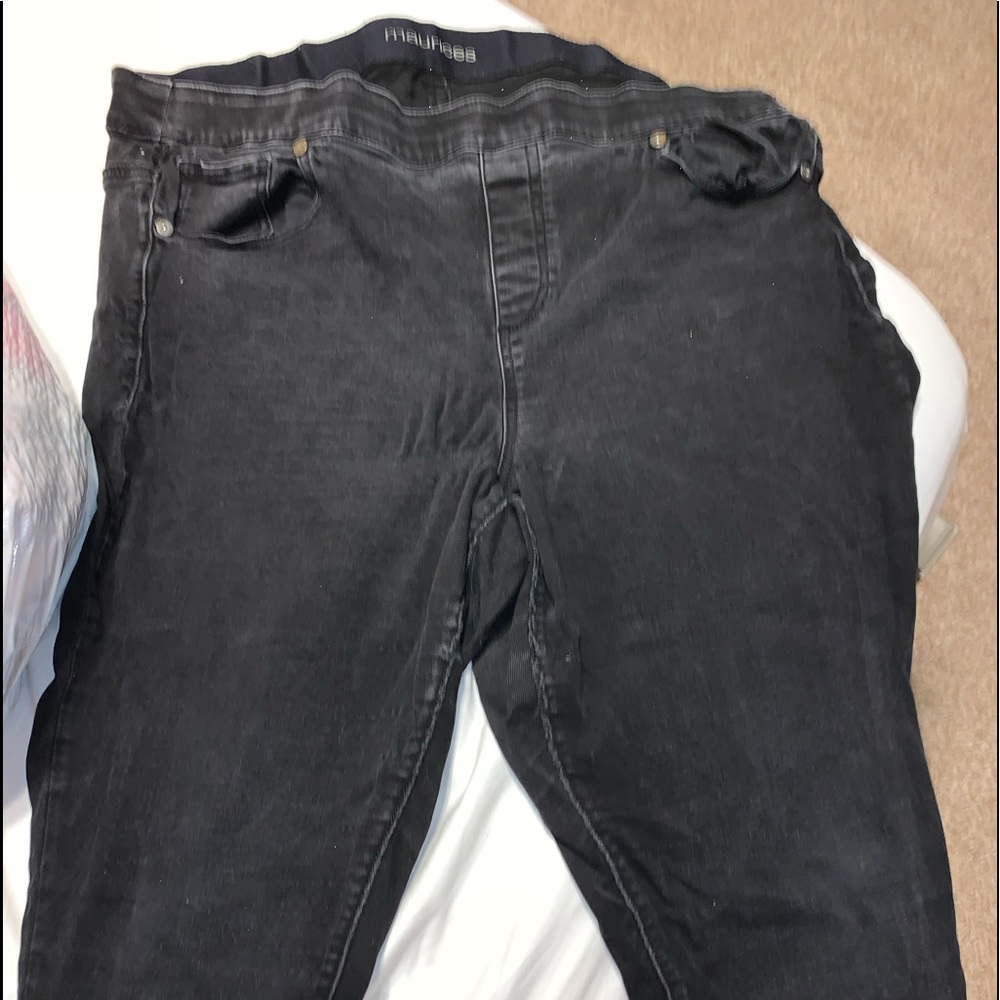 Black wash elastic skinny jeans